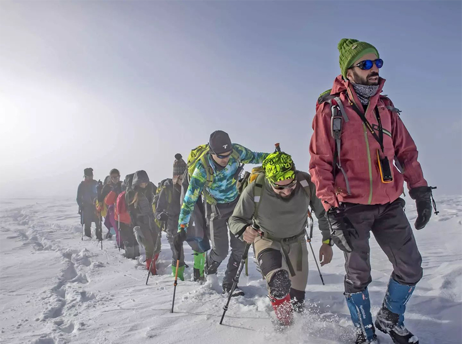 Լեռնային կղզի-գիրք